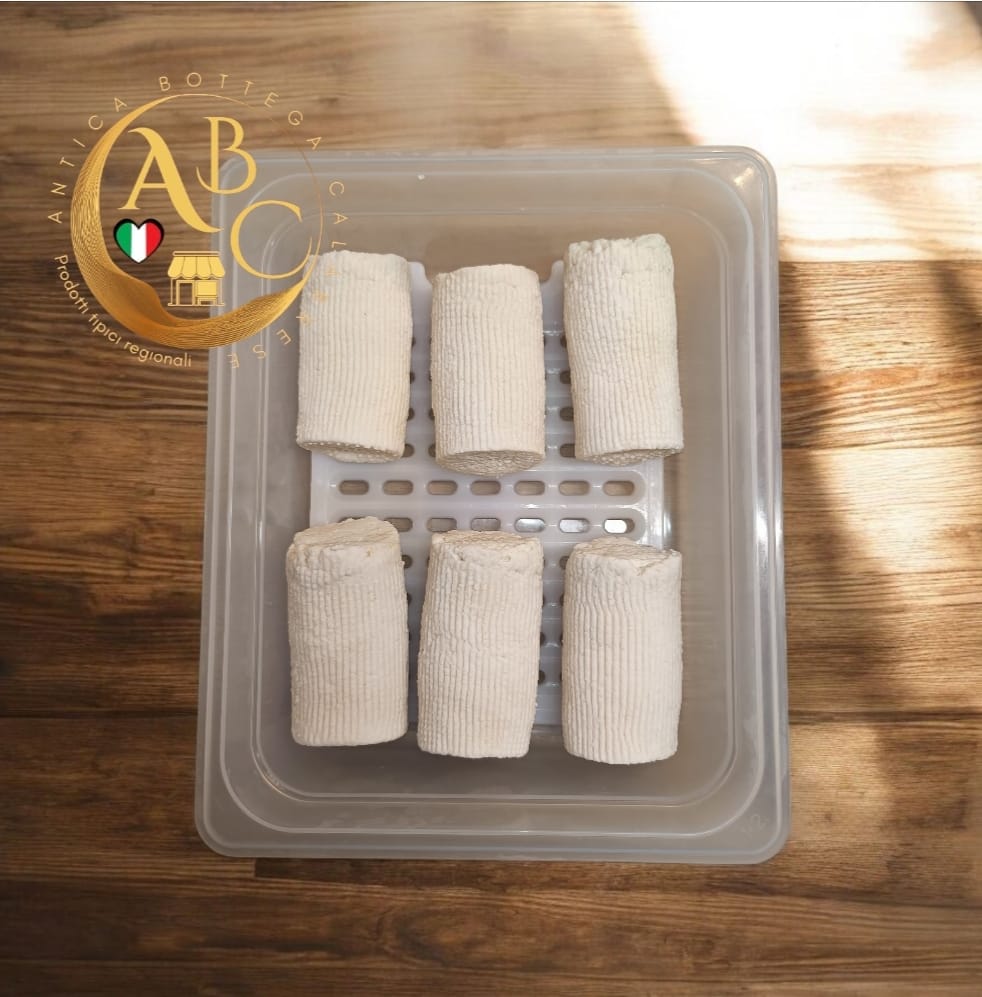 RICOTTA VACCINA SEMISTAGIONATA O STAGIONATA