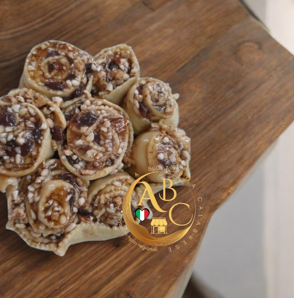 PITTA 'MPIGLIATA o PITTA 'NCHIUSA